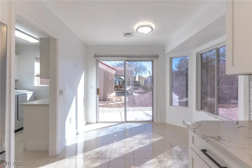 8913 Stoney Point, Las Vegas, NV 89134