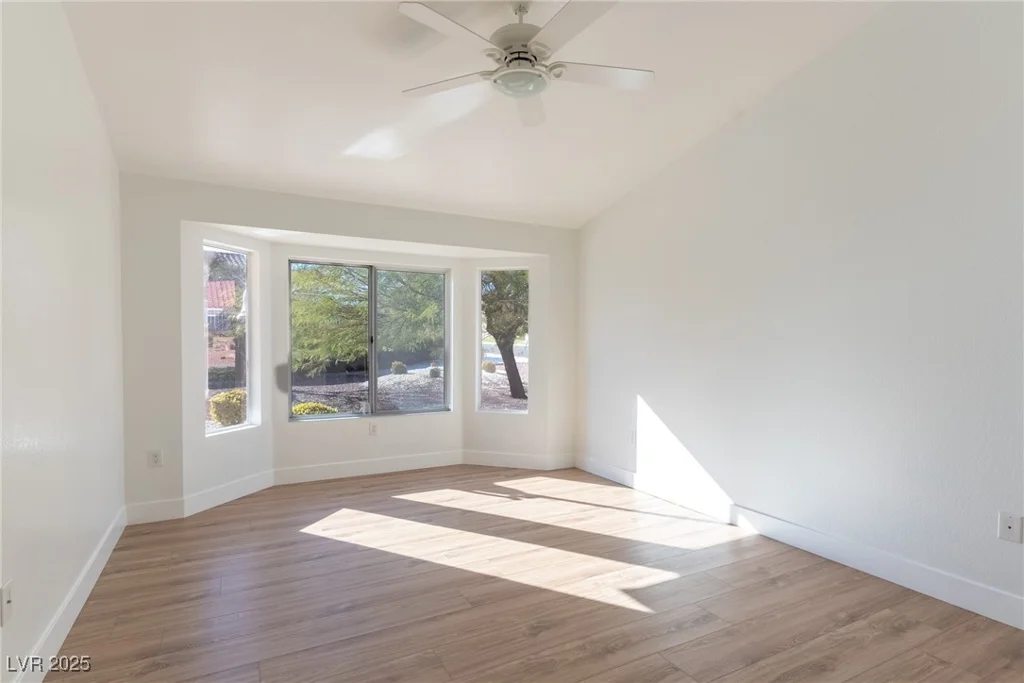 8913 Stoney Point, Las Vegas, NV 89134