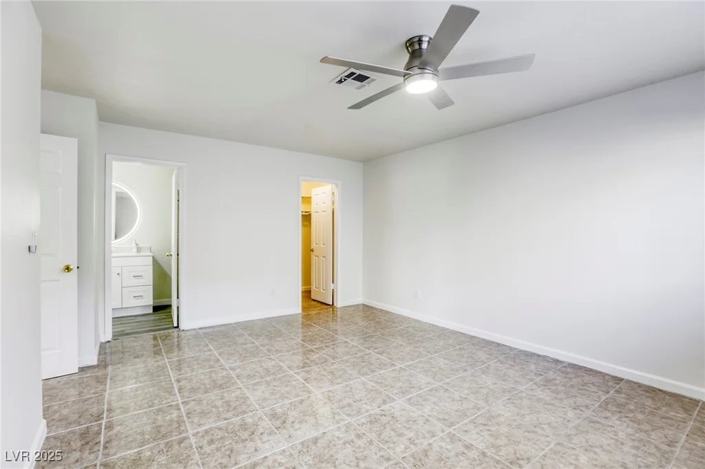 6008 Carmel, Las Vegas, NV 89108