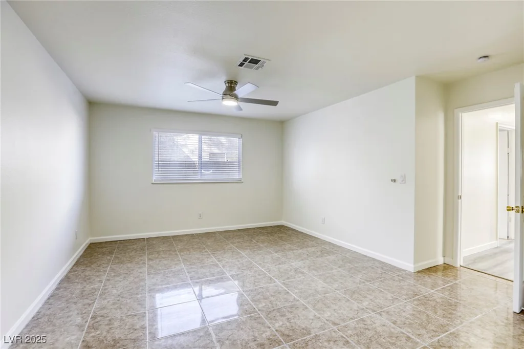 6008 Carmel, Las Vegas, NV 89108