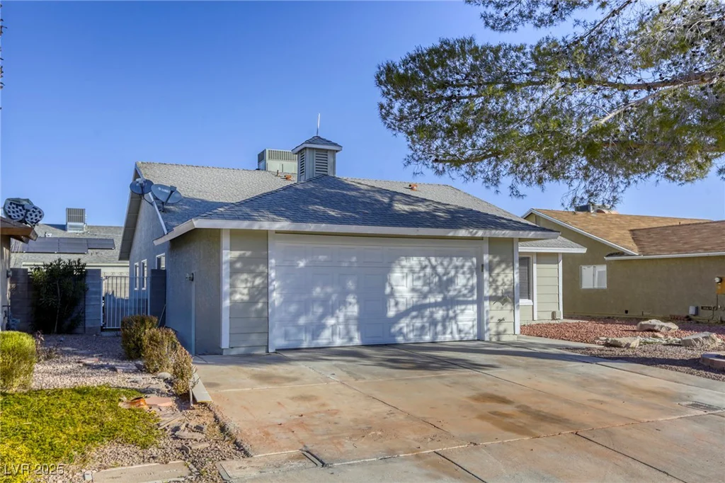 6008 Carmel, Las Vegas, NV 89108