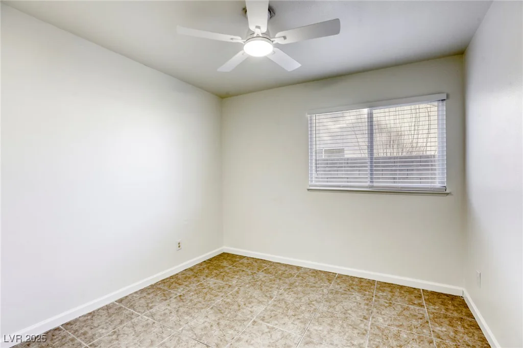 6008 Carmel, Las Vegas, NV 89108