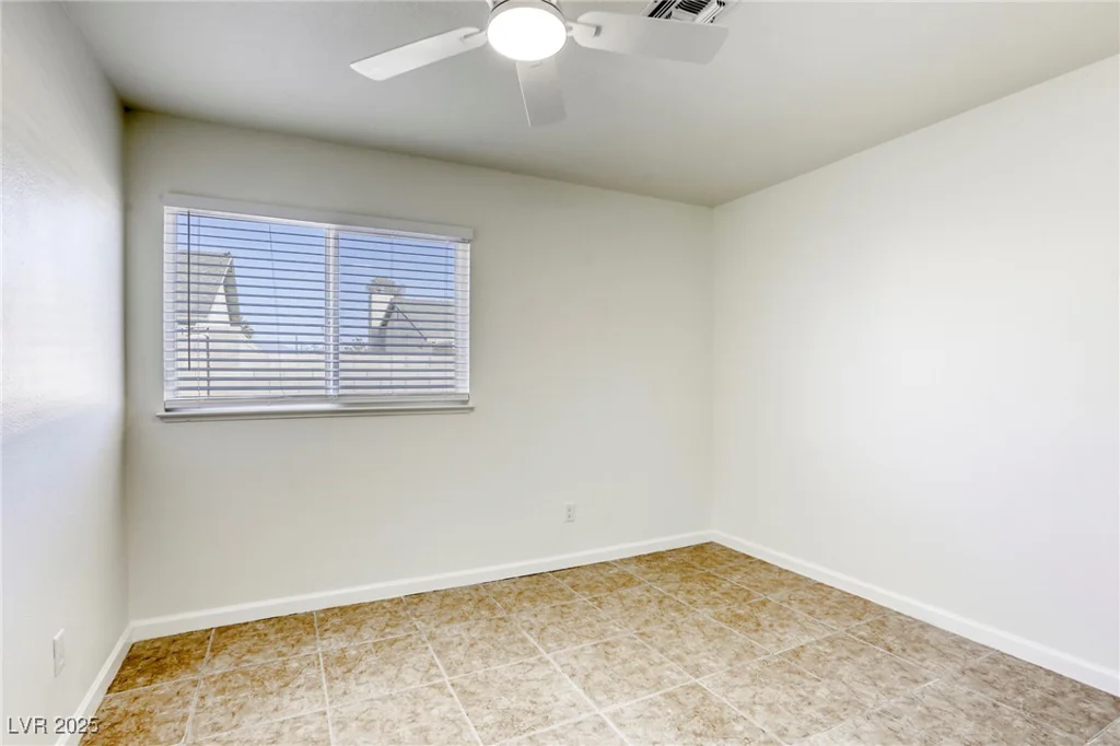 6008 Carmel, Las Vegas, NV 89108