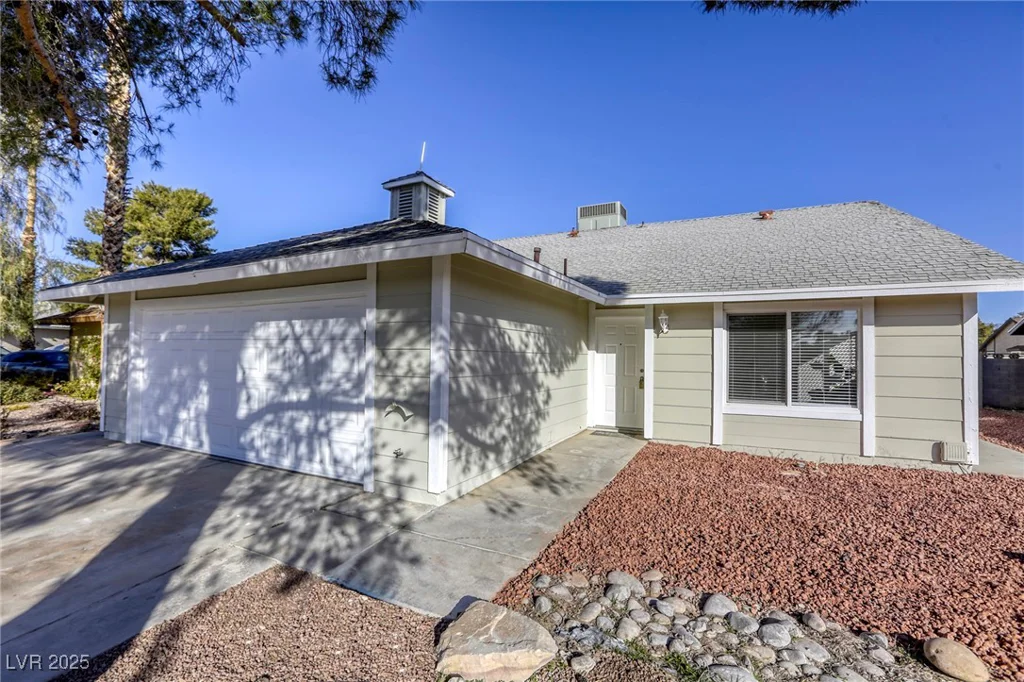 6008 Carmel, Las Vegas, NV 89108