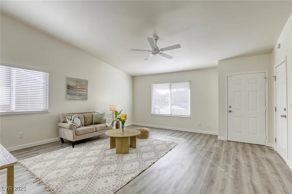 6008 Carmel, Las Vegas, NV 89108
