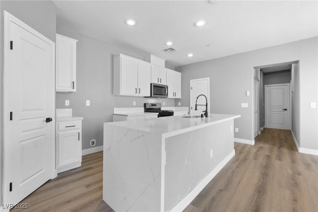 375 Kensington Palace, North Las Vegas, NV 89032