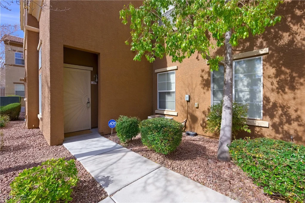 10280 Gilmore Canyon, Las Vegas, NV 89129