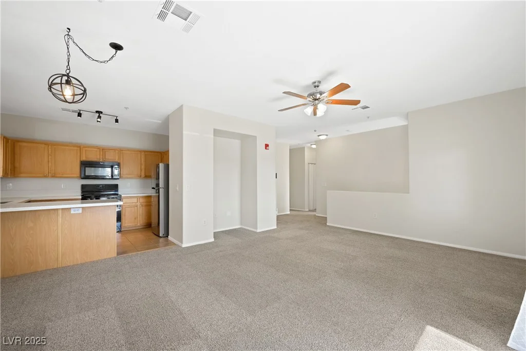 10280 Gilmore Canyon, Las Vegas, NV 89129