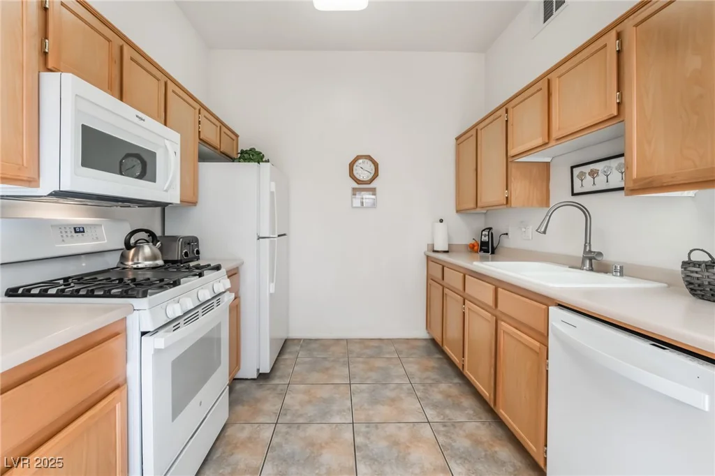 700 Carnegie, Henderson, NV 89052