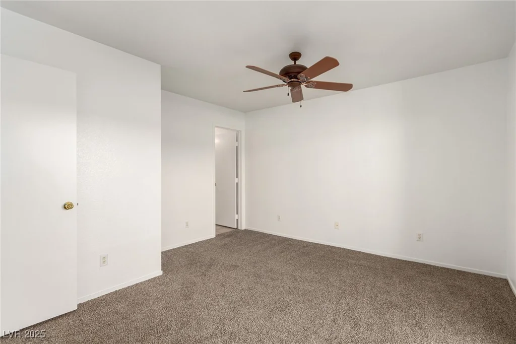 2204 Kendall Hill, Las Vegas, NV 89106