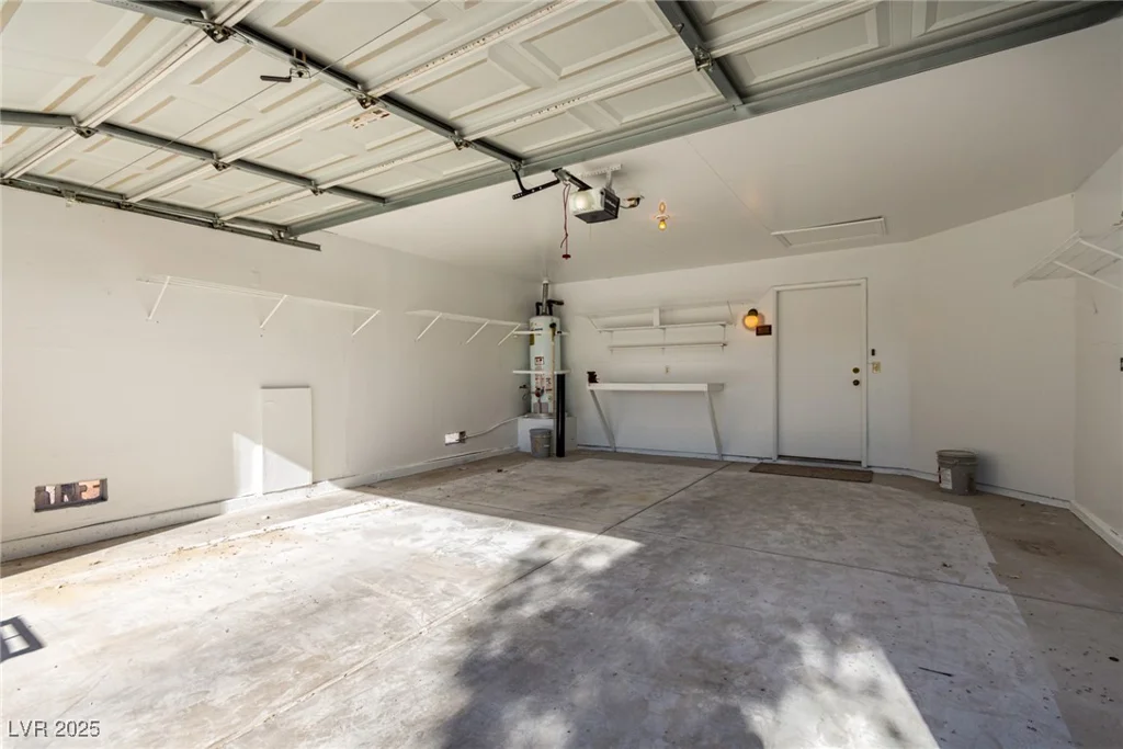 2204 Kendall Hill, Las Vegas, NV 89106