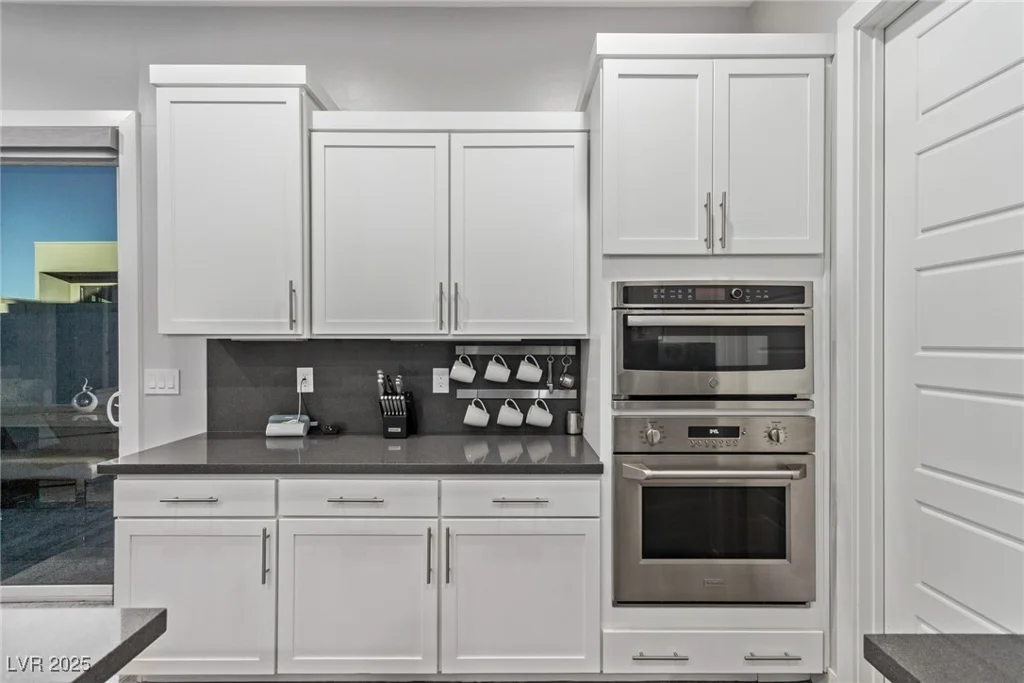220 Glen Lee, Henderson, NV 89012