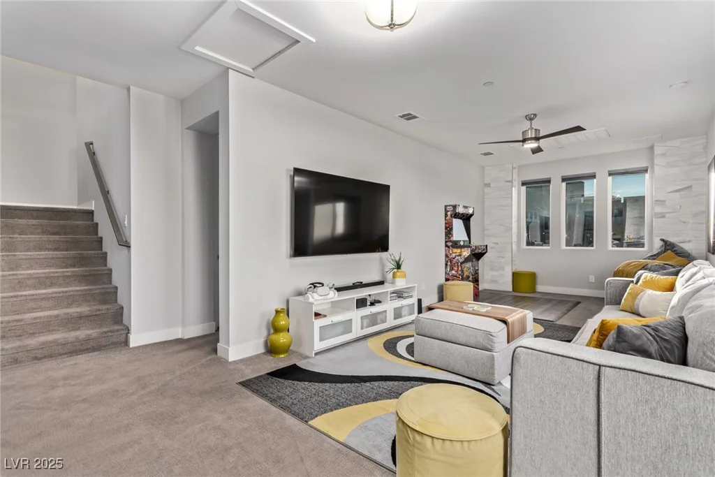 220 Glen Lee, Henderson, NV 89012