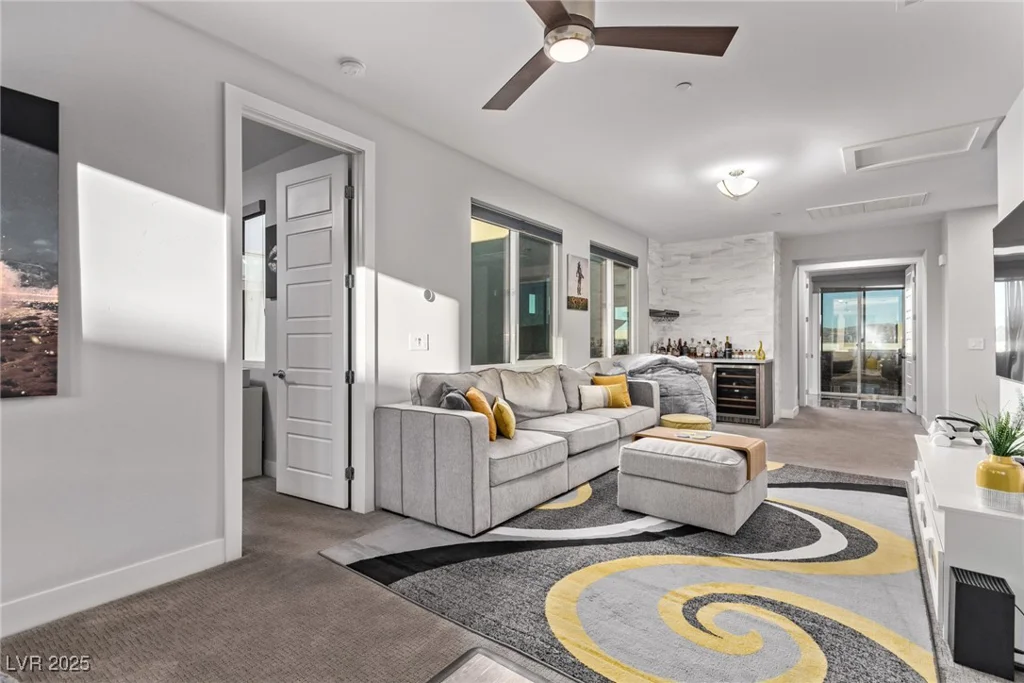 220 Glen Lee, Henderson, NV 89012