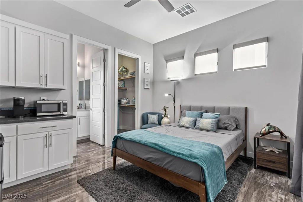 220 Glen Lee, Henderson, NV 89012