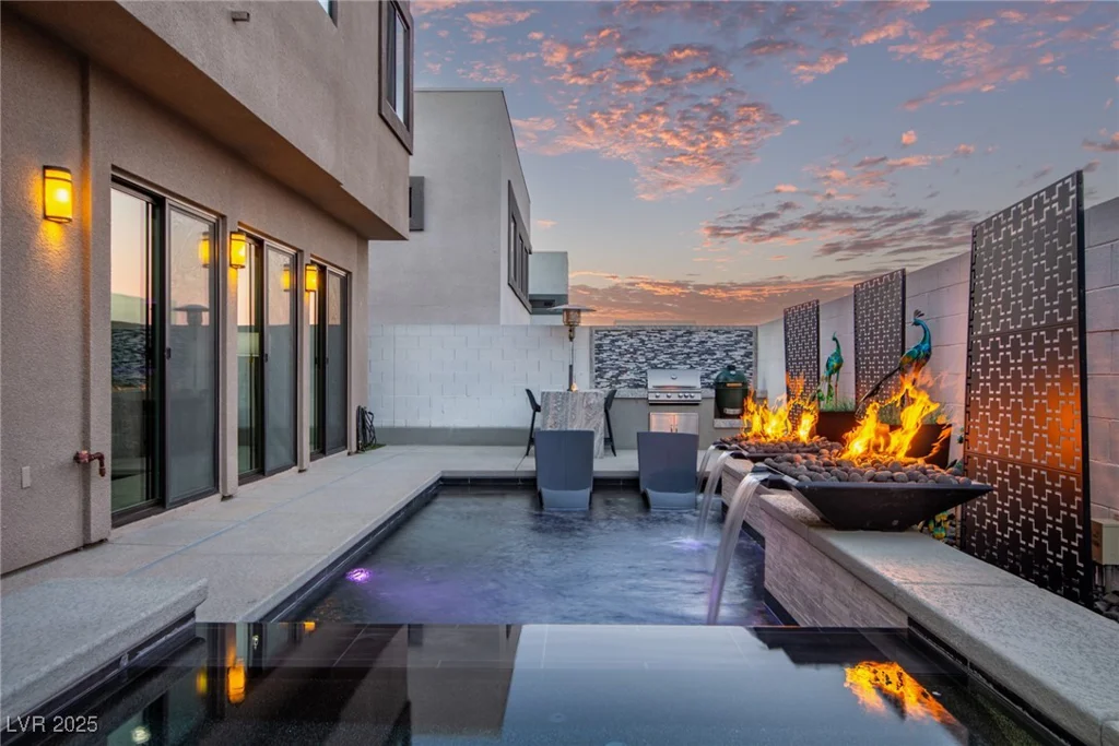 220 Glen Lee, Henderson, NV 89012