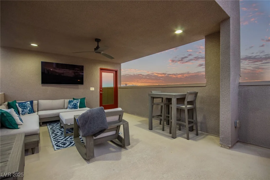 220 Glen Lee, Henderson, NV 89012