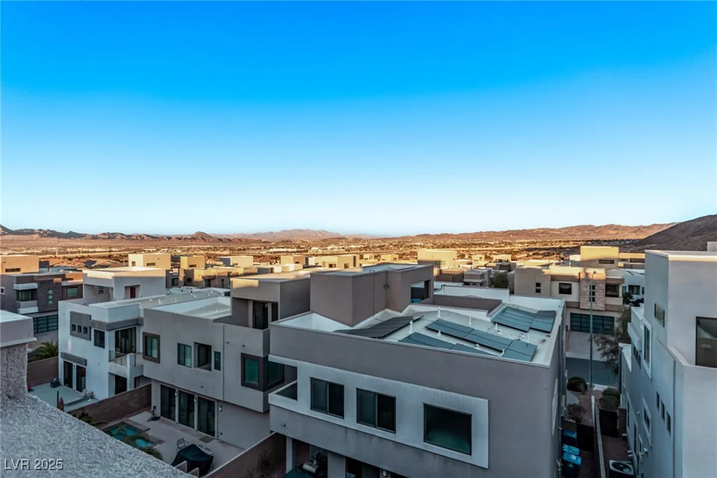 220 Glen Lee, Henderson, NV 89012