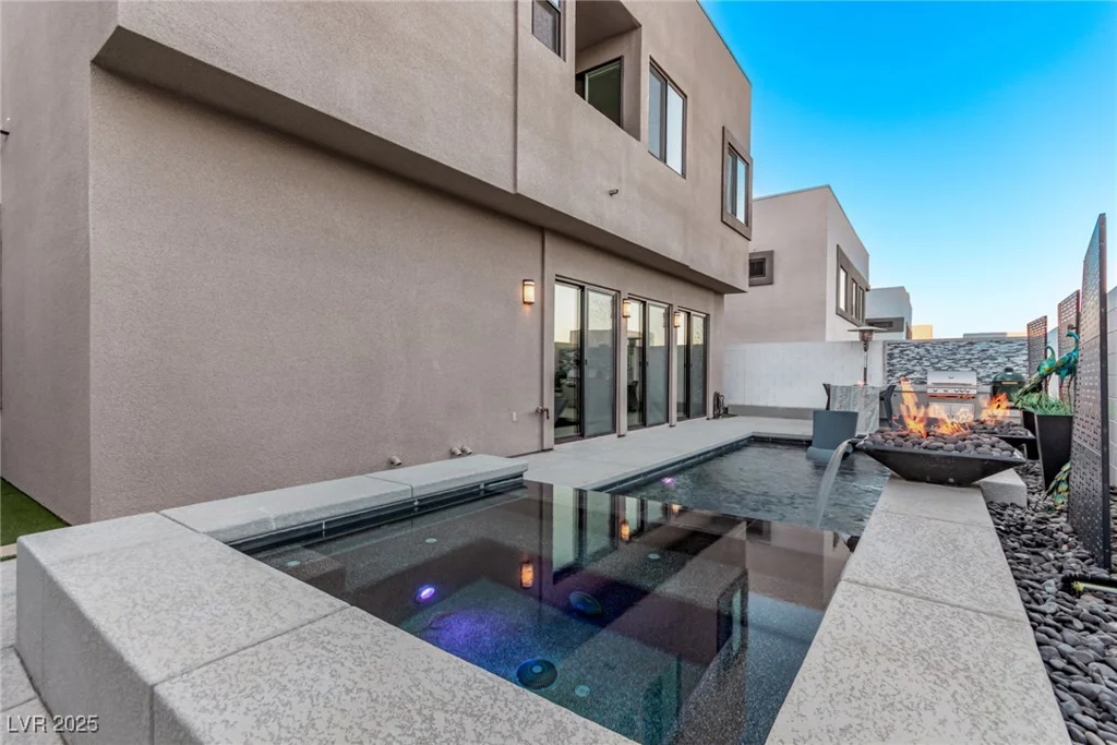 220 Glen Lee, Henderson, NV 89012