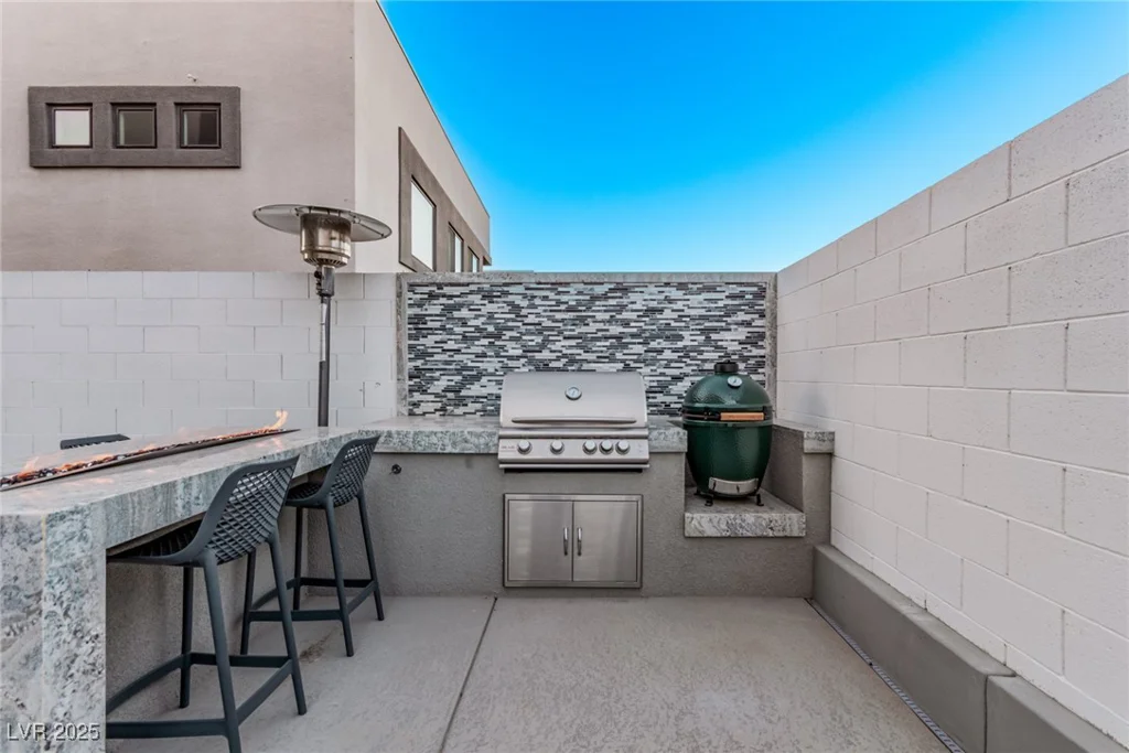 220 Glen Lee, Henderson, NV 89012