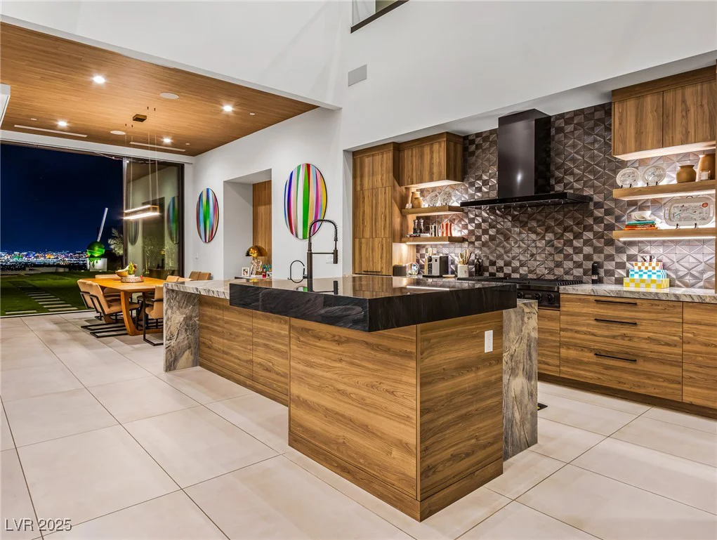 591 Overlook Rim, Henderson, NV 89012