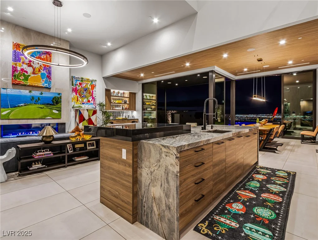 591 Overlook Rim, Henderson, NV 89012