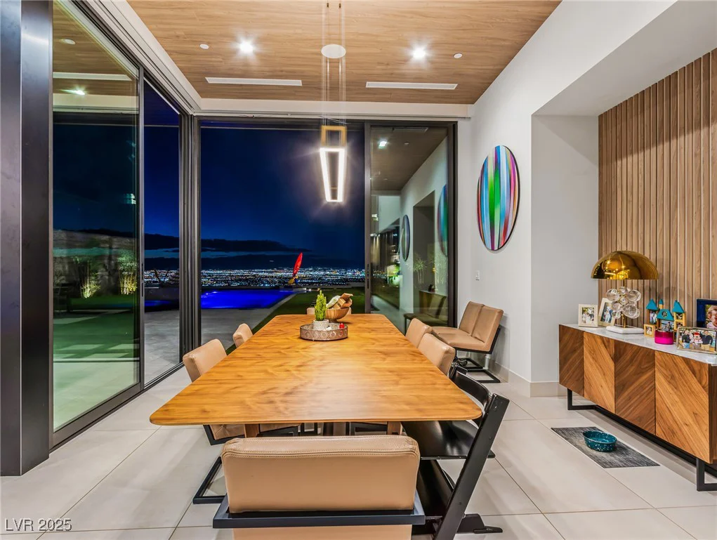 591 Overlook Rim, Henderson, NV 89012