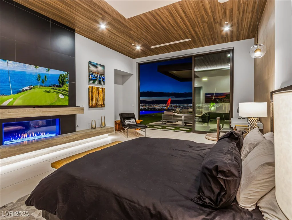 591 Overlook Rim, Henderson, NV 89012