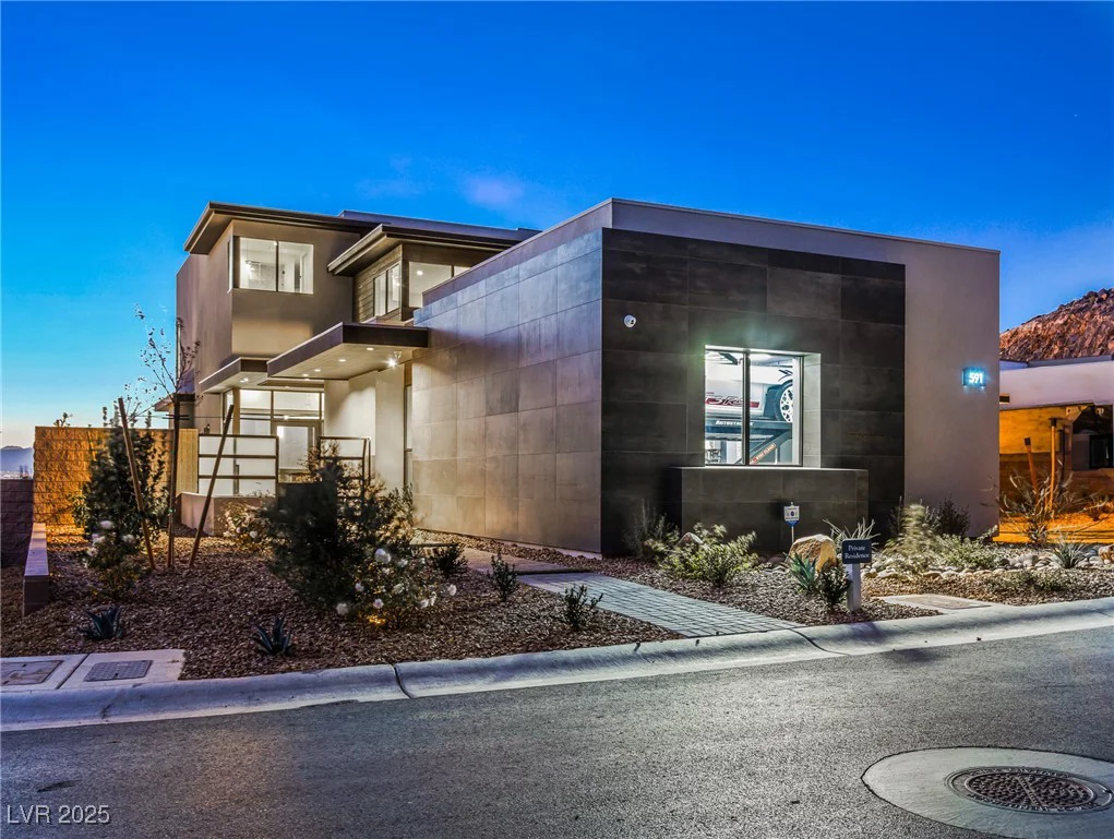 591 Overlook Rim, Henderson, NV 89012
