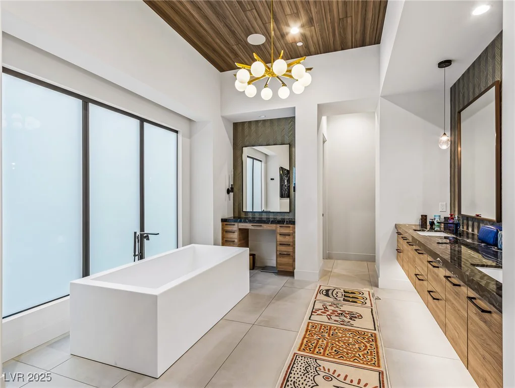 591 Overlook Rim, Henderson, NV 89012