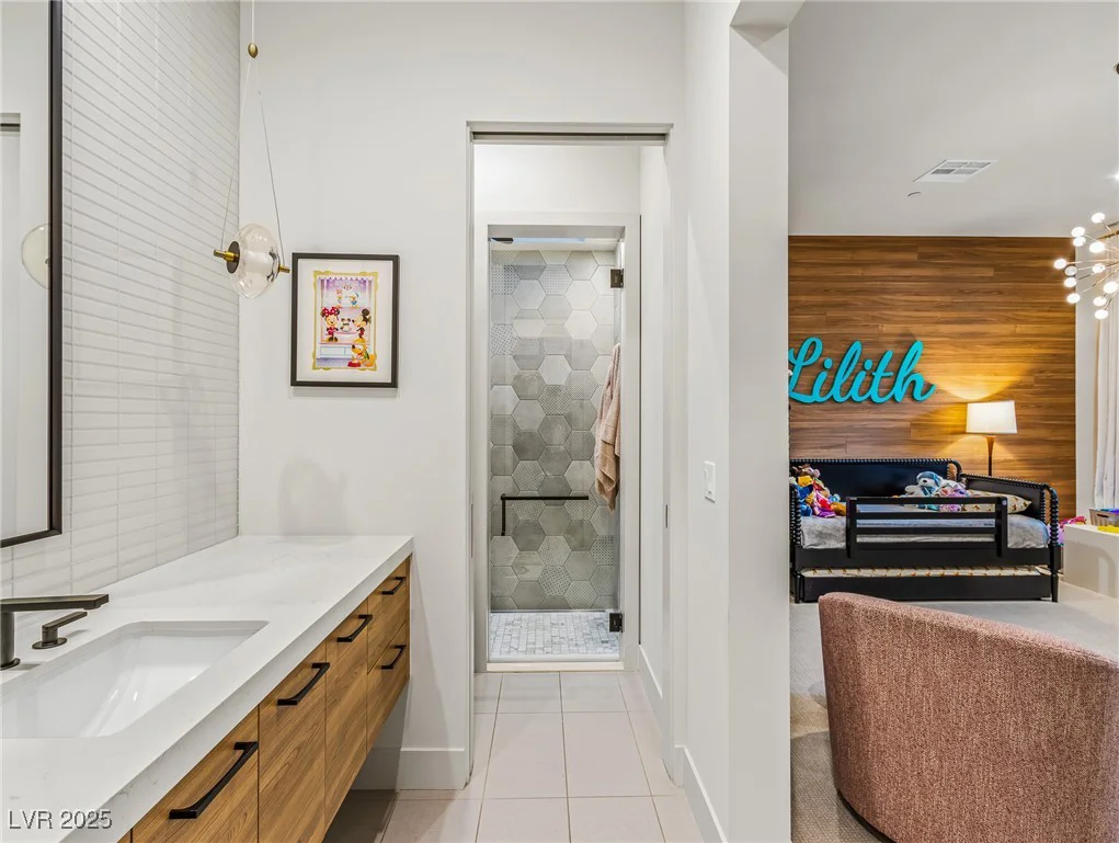 591 Overlook Rim, Henderson, NV 89012
