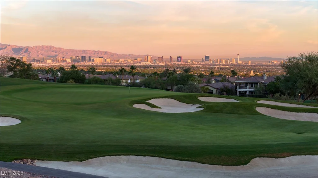 591 Overlook Rim, Henderson, NV 89012