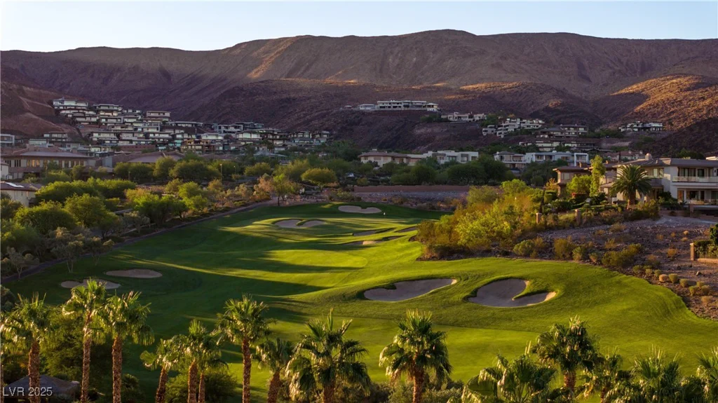 591 Overlook Rim, Henderson, NV 89012