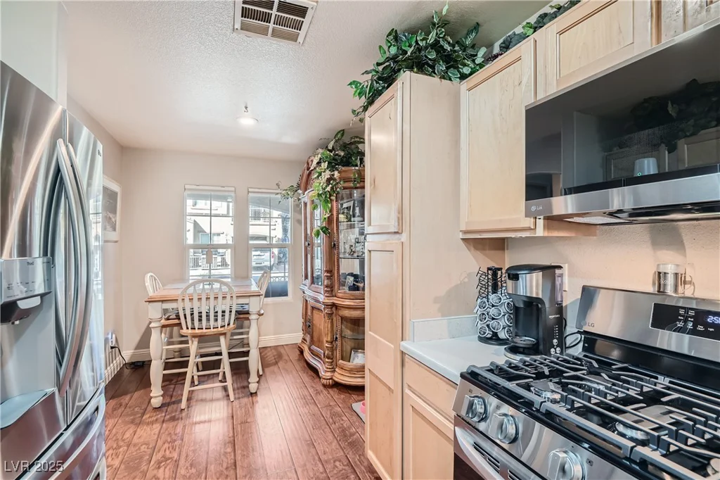 9103 McGinnis, Las Vegas, NV 89148