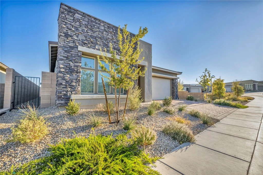 928 Calluna Hills, Las Vegas, NV 89138