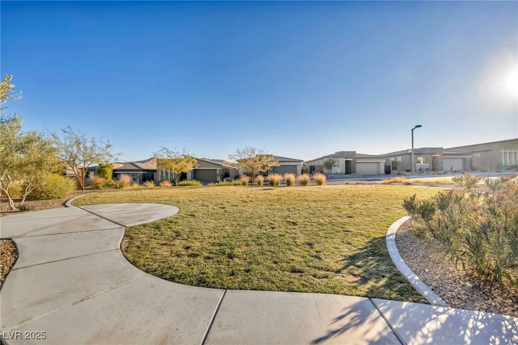 928 Calluna Hills, Las Vegas, NV 89138