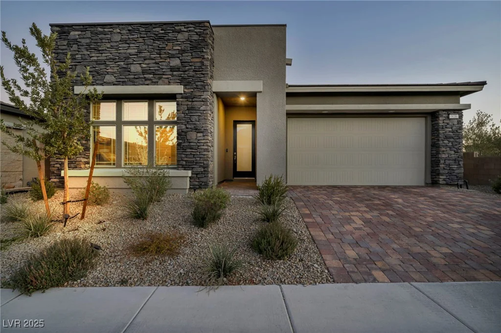 928 Calluna Hills, Las Vegas, NV 89138