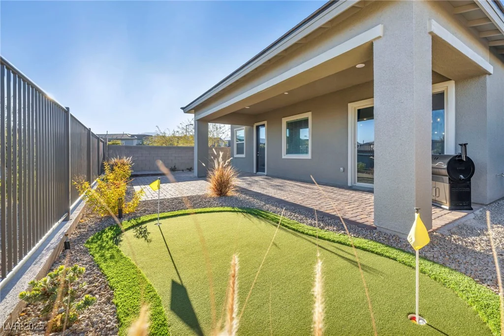 928 Calluna Hills, Las Vegas, NV 89138