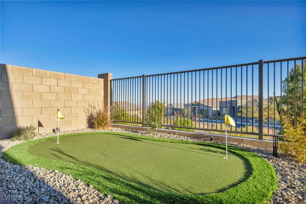928 Calluna Hills, Las Vegas, NV 89138