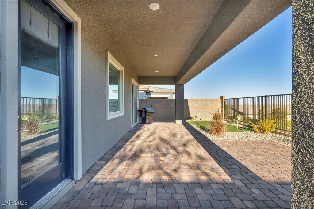 928 Calluna Hills, Las Vegas, NV 89138