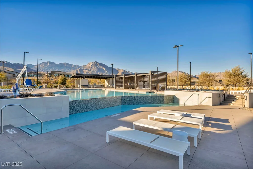 928 Calluna Hills, Las Vegas, NV 89138