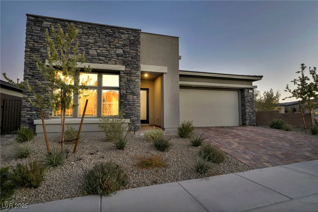 928 Calluna Hills, Las Vegas, NV 89138