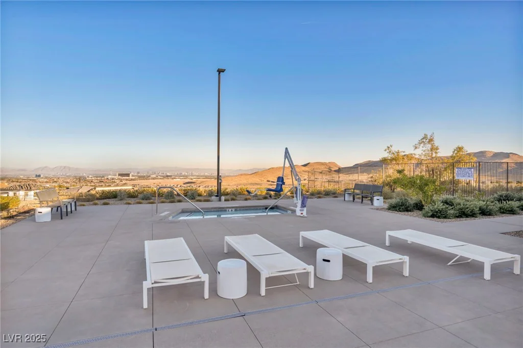 928 Calluna Hills, Las Vegas, NV 89138