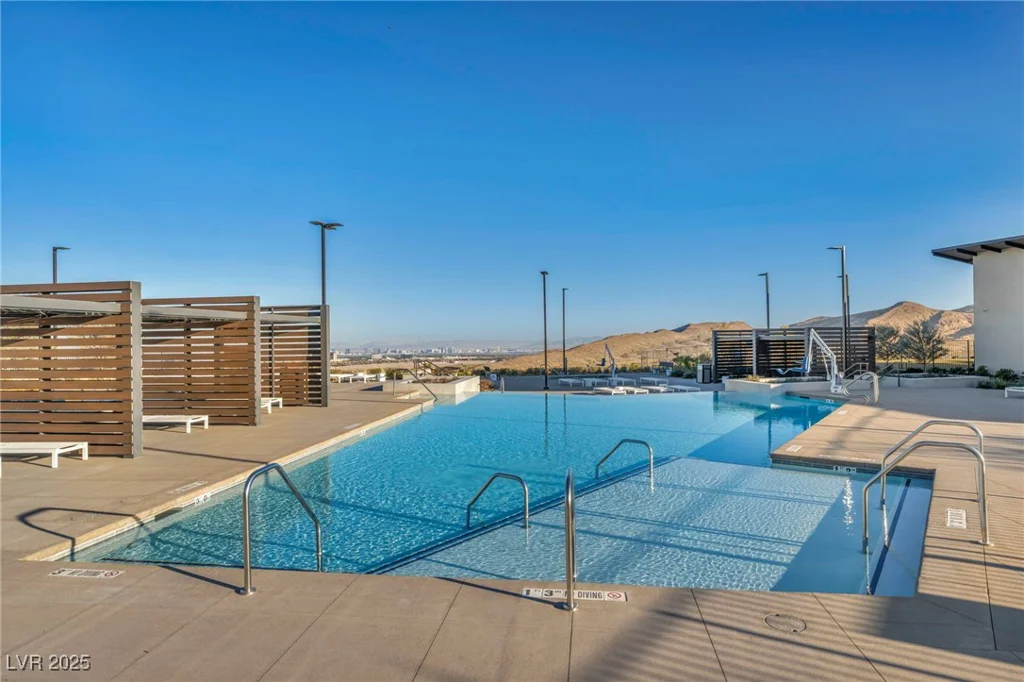 928 Calluna Hills, Las Vegas, NV 89138