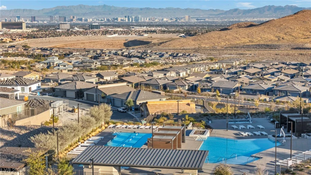 928 Calluna Hills, Las Vegas, NV 89138