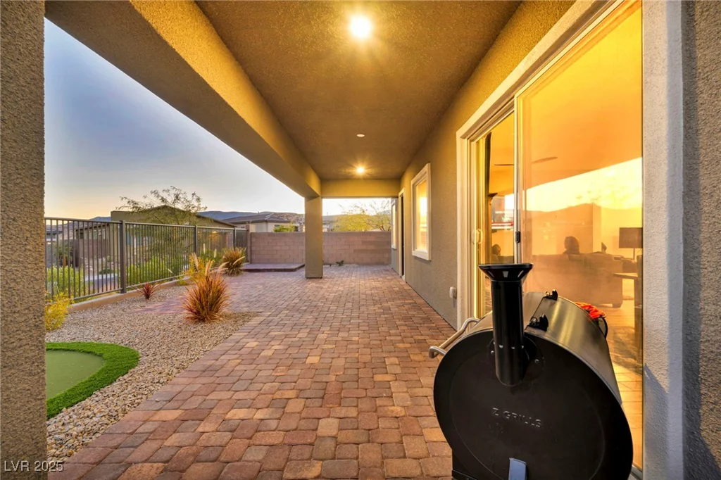 928 Calluna Hills, Las Vegas, NV 89138