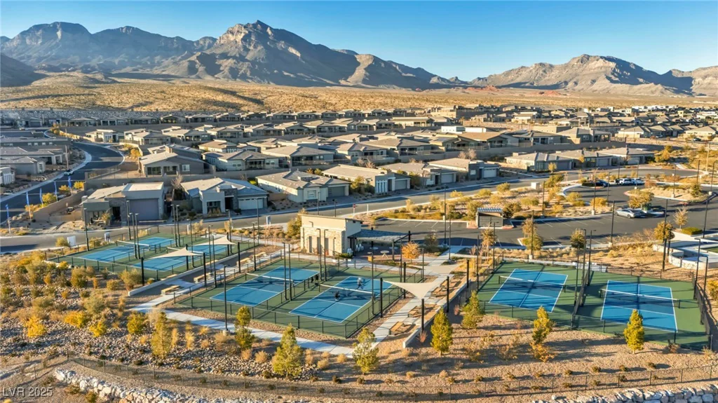 928 Calluna Hills, Las Vegas, NV 89138