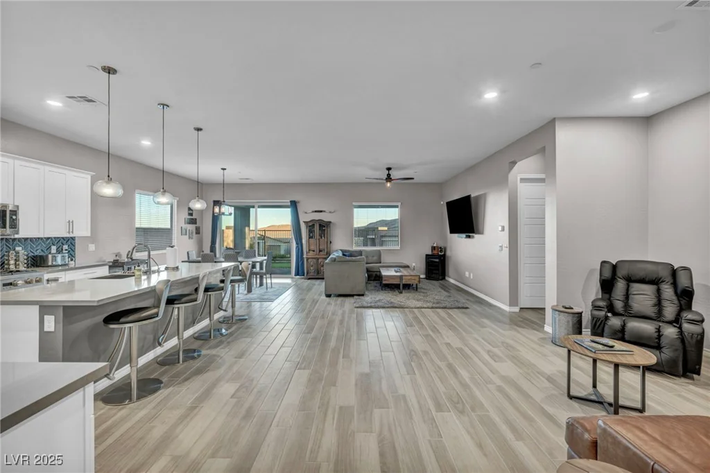 928 Calluna Hills, Las Vegas, NV 89138