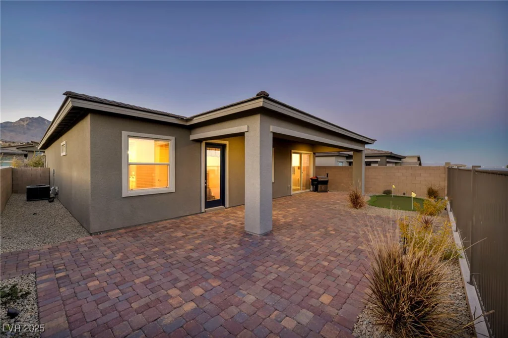 928 Calluna Hills, Las Vegas, NV 89138