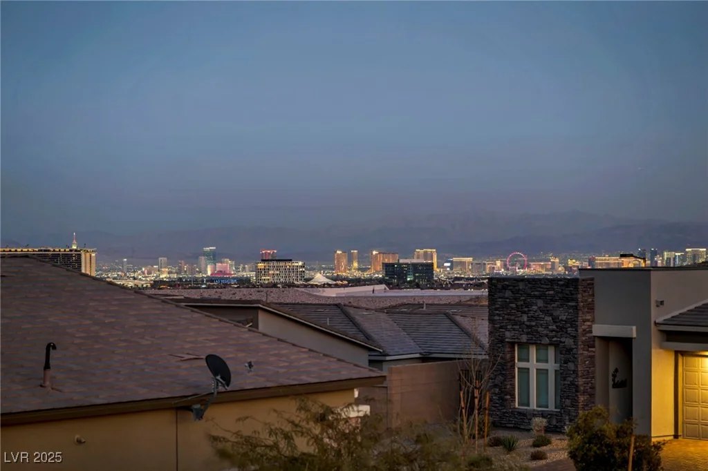 928 Calluna Hills, Las Vegas, NV 89138